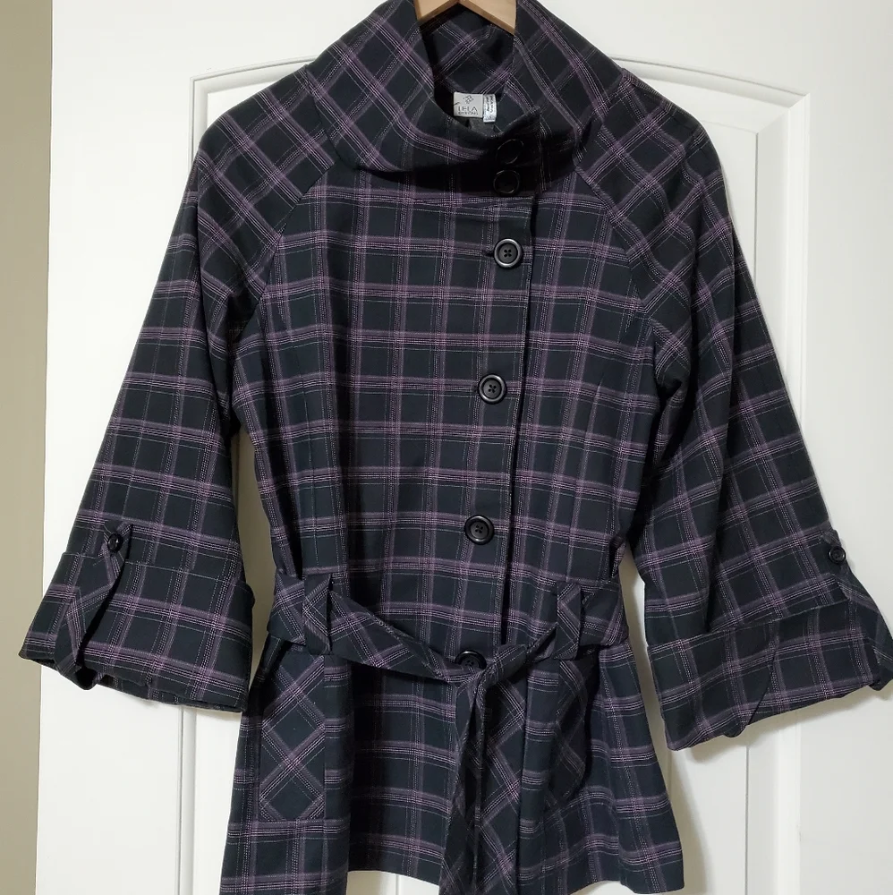 🌲 Lela Designs jacket - Host Pick!! - Picture 2 of 3
